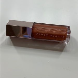 Fenty Beauty Glossbomb in That Glow